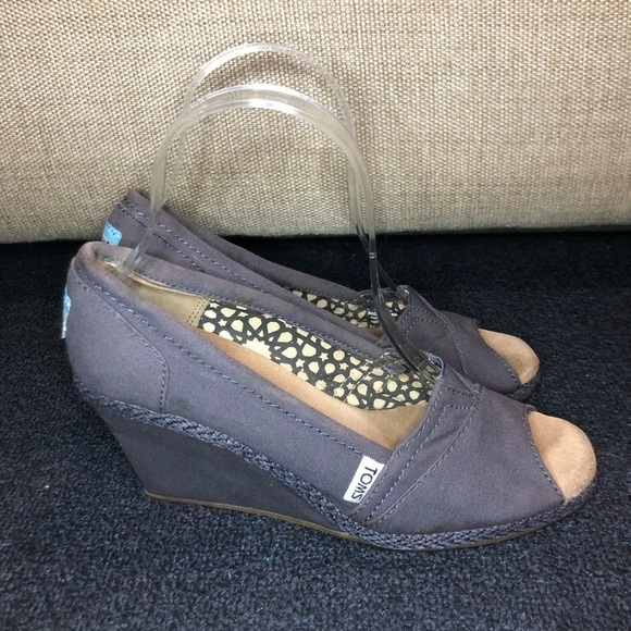 TOMS Blue Calypso Espadrille Peep Toe Canvas Wedge Heels Size 7 - Picture 3 of 11